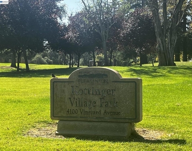 4067 Vineyard Ave - Photo Thumbnail 17
