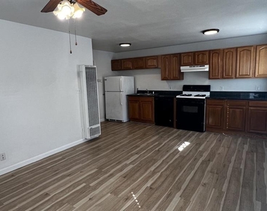 4067 Vineyard Ave - Photo Thumbnail 3