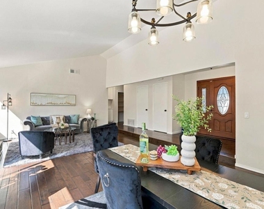 25 Tareyton Ct - Photo Thumbnail 20