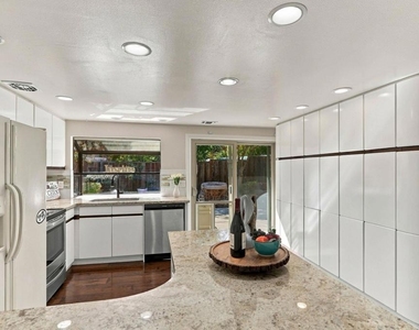 25 Tareyton Ct - Photo Thumbnail 15
