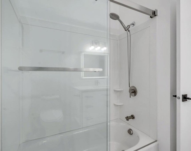 5945 Girvin Dr - Photo Thumbnail 12