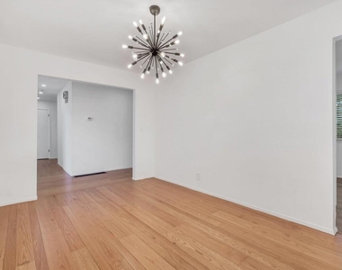 5945 Girvin Dr - Photo Thumbnail 13