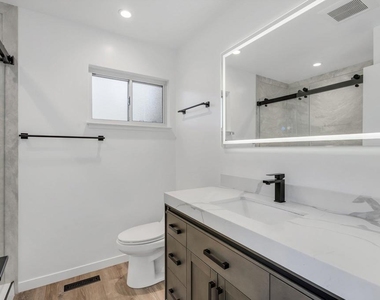 5945 Girvin Dr - Photo Thumbnail 8