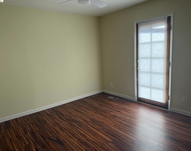 356 Adams Way - Photo Thumbnail 3