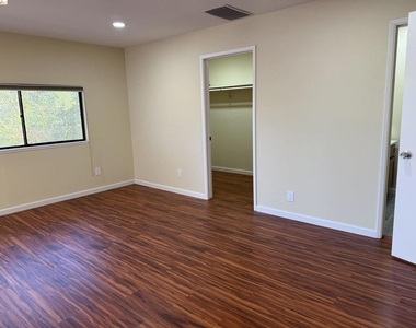 356 Adams Way - Photo Thumbnail 14