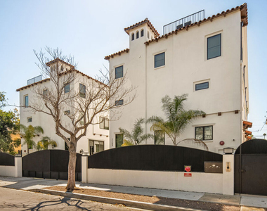 1153 N Beachwood Drive - Photo Thumbnail 1