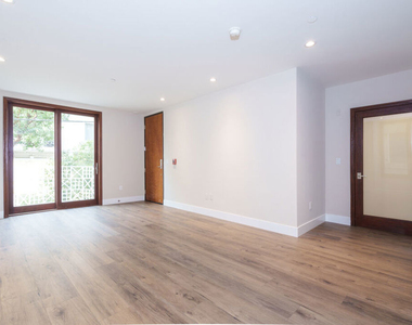 1929 Selby Avenue - Photo Thumbnail 14