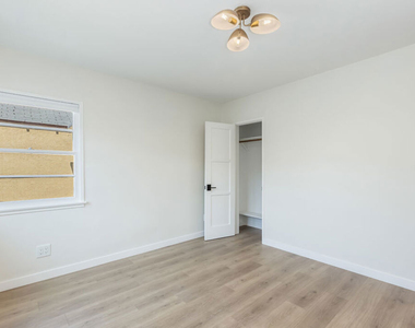 8791 Cadillac Avenue - Photo Thumbnail 18