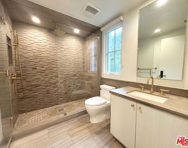 7914 Norton Avenue - Photo Thumbnail 8