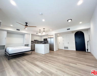 7914 Norton Avenue - Photo Thumbnail 4