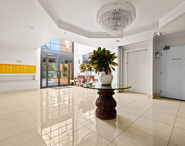 10555 Ashton Avenue - Photo Thumbnail 20