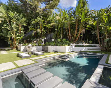 8538 Eastwood Road - Photo Thumbnail 18