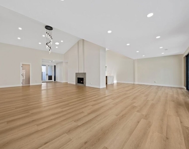 70895 Ironwood Drive - Photo Thumbnail 5