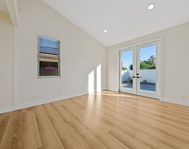 70895 Ironwood Drive - Photo Thumbnail 24