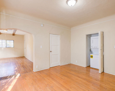1492 Silver Lake Boulevard - Photo Thumbnail 21