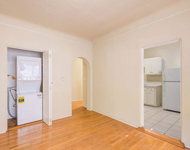 1492 Silver Lake Boulevard - Photo Thumbnail 6