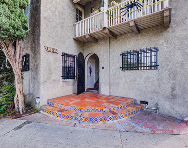 1492 Silver Lake Boulevard - Photo Thumbnail 19