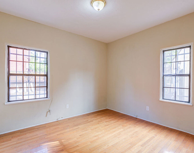 1492 Silver Lake Boulevard - Photo Thumbnail 12