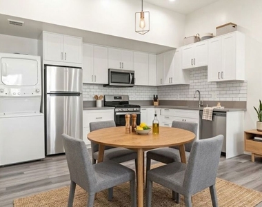 2336 Scarff Street - Photo Thumbnail 3