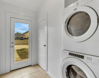 1492 W 28th Street - Photo Thumbnail 3