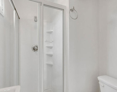 1492 W 28th Street - Photo Thumbnail 21