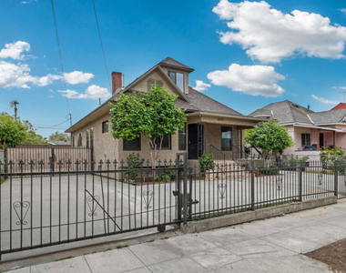 1492 W 28th Street - Photo Thumbnail 47