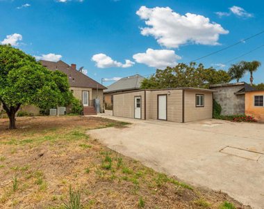 1492 W 28th Street - Photo Thumbnail 36