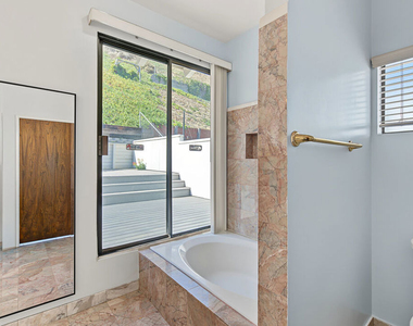 4238 Mesa Street - Photo Thumbnail 35