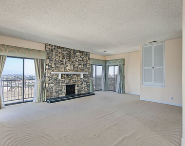 4238 Mesa Street - Photo Thumbnail 22
