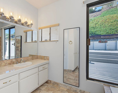 4238 Mesa Street - Photo Thumbnail 33
