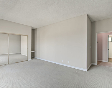 4238 Mesa Street - Photo Thumbnail 29