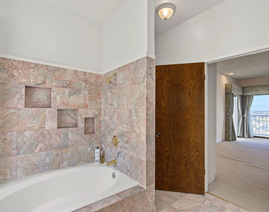 4238 Mesa Street - Photo Thumbnail 34