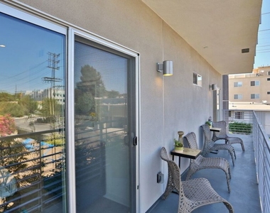 11776 Idaho Avenue - Photo Thumbnail 19