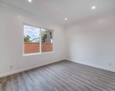 1350 Western Avenue - Photo Thumbnail 6