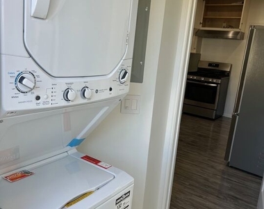 4621 Melbourne Avenue - Photo Thumbnail 11