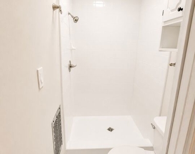 1353 S Carmelina Avenue - Photo Thumbnail 25