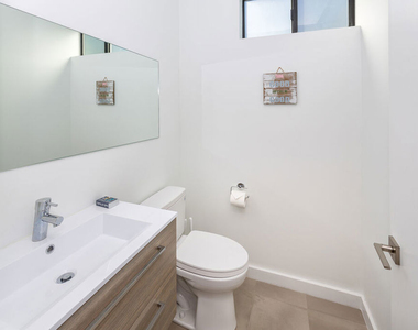 5992 Sawyer Street - Photo Thumbnail 9