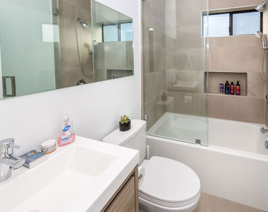 5992 Sawyer Street - Photo Thumbnail 10