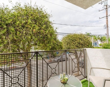 2721 2nd Street - Photo Thumbnail 18