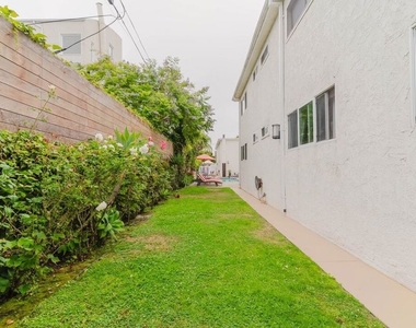 2721 2nd Street - Photo Thumbnail 24