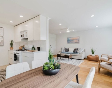 2721 2nd Street - Photo Thumbnail 10
