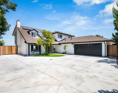 6426 Ellenview Avenue - Photo Thumbnail 2
