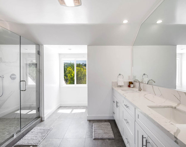 6426 Ellenview Avenue - Photo Thumbnail 21