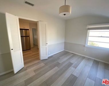 1231 Smithwood Drive - Photo Thumbnail 4