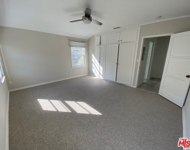 1231 Smithwood Drive - Photo Thumbnail 5