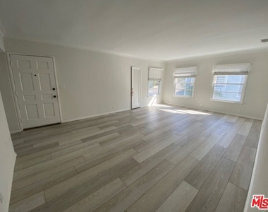1231 Smithwood Drive - Photo Thumbnail 3