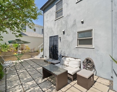 1231 Smithwood Drive - Photo Thumbnail 11