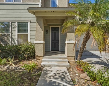 4674 Meadow Dr - Photo Thumbnail 2