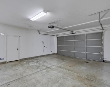 4674 Meadow Dr - Photo Thumbnail 21