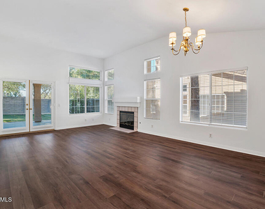 1760 Shady Brook Drive - Photo Thumbnail 4